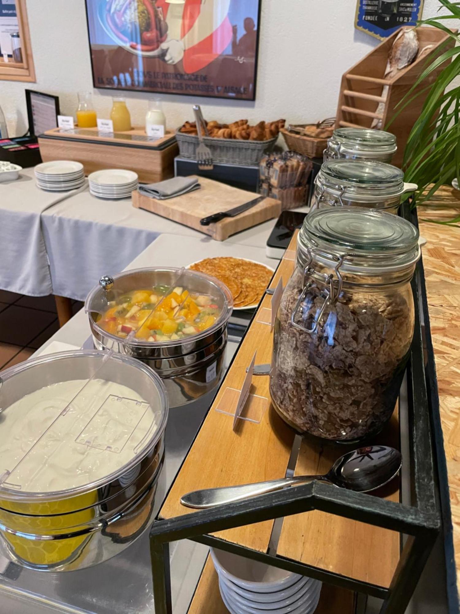 Hotel Restaurant Kyriad Mulhouse Nord Illzach מראה חיצוני תמונה