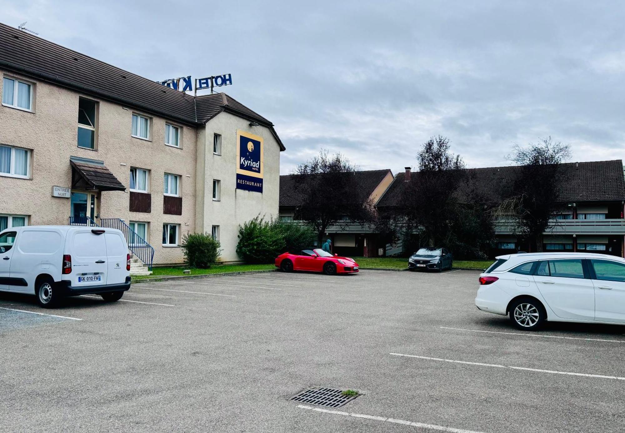 Hotel Restaurant Kyriad Mulhouse Nord Illzach מראה חיצוני תמונה