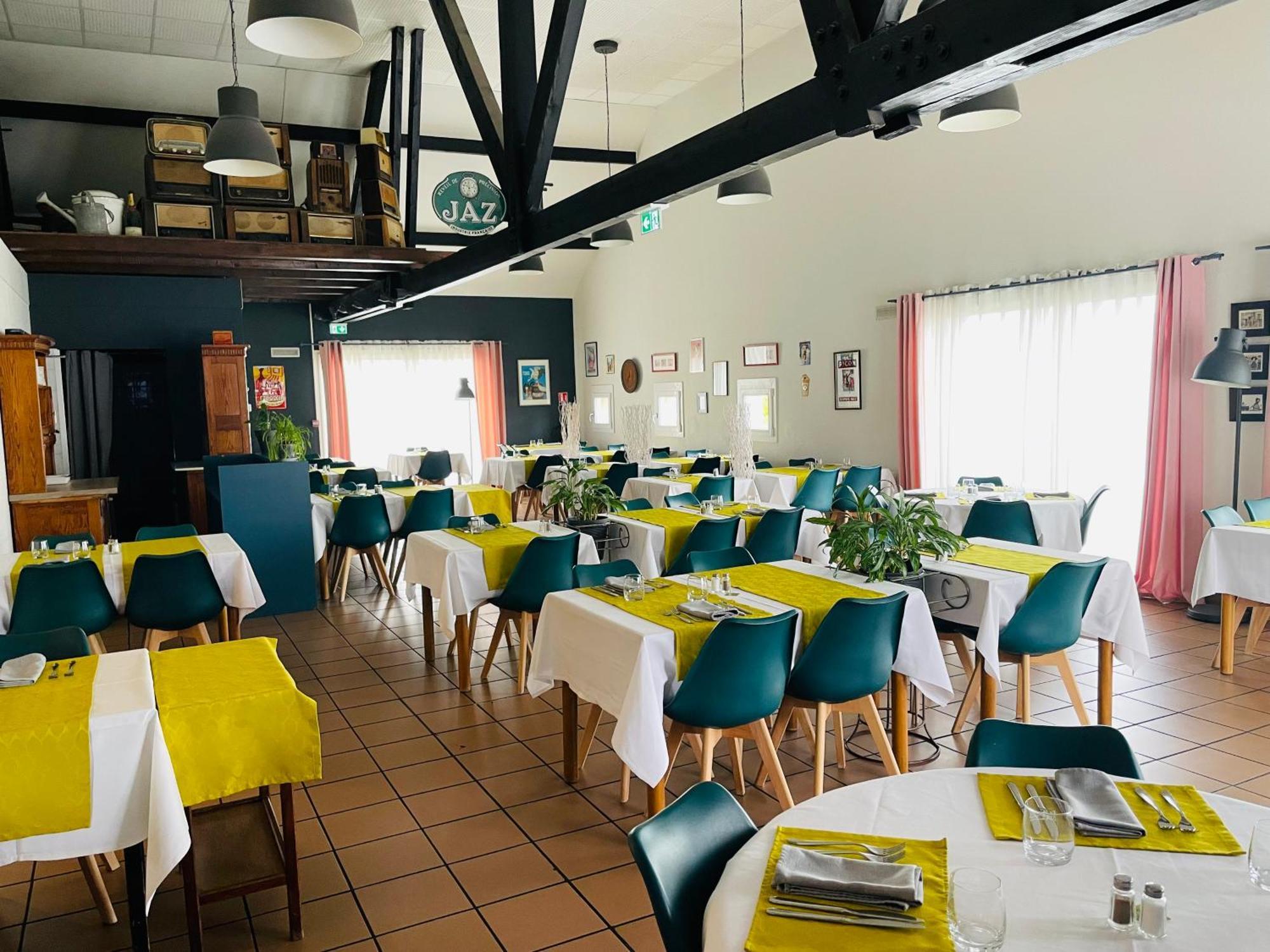 Hotel Restaurant Kyriad Mulhouse Nord Illzach מראה חיצוני תמונה